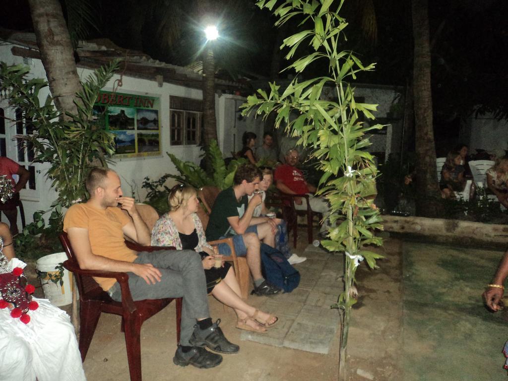 Robert Inn Dambulla Exterior foto